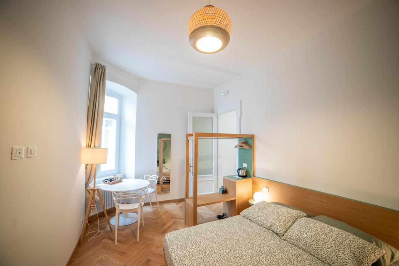 Cosy Moods Hotel Триест Екстериор снимка