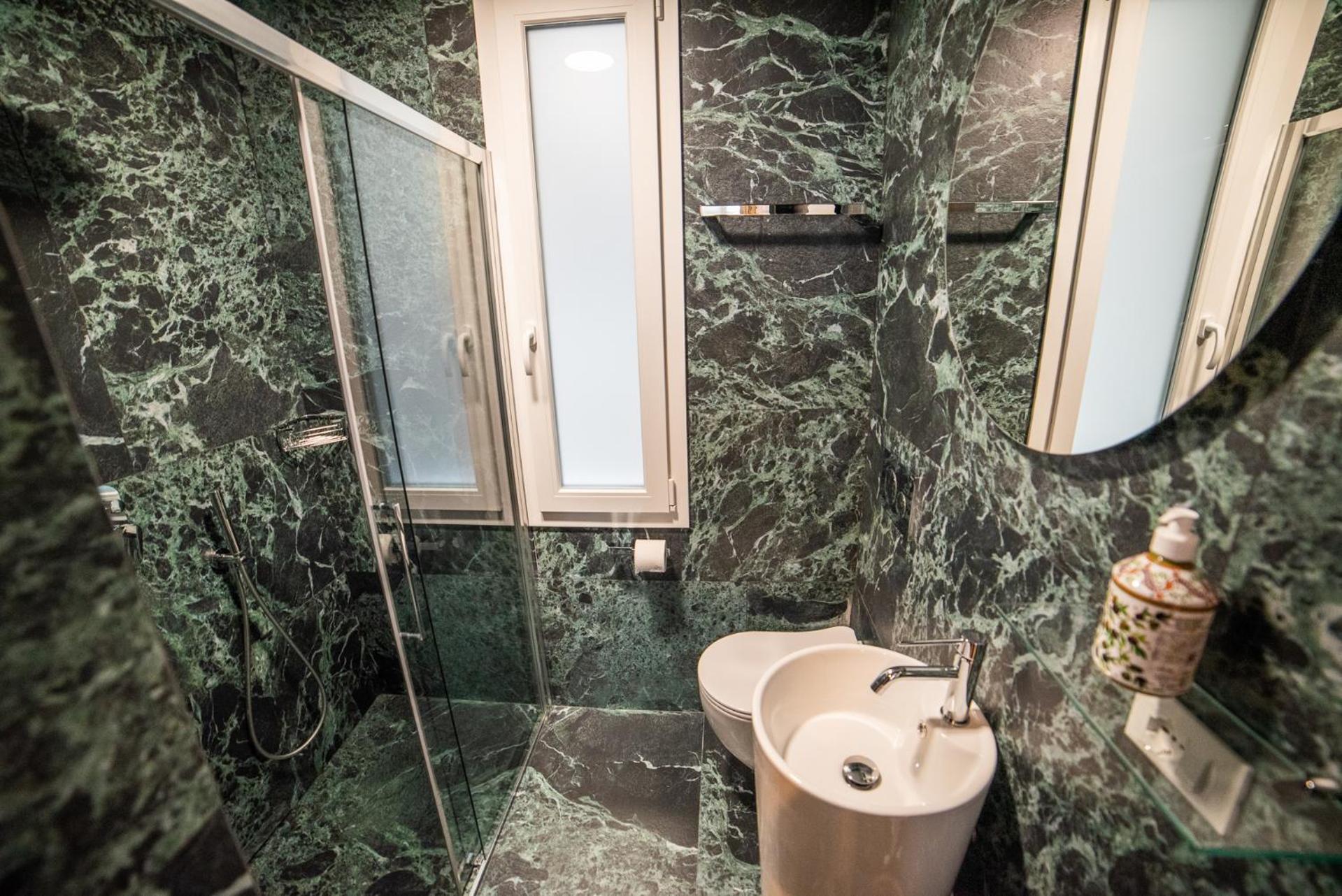 Cosy Moods Hotel Триест Екстериор снимка